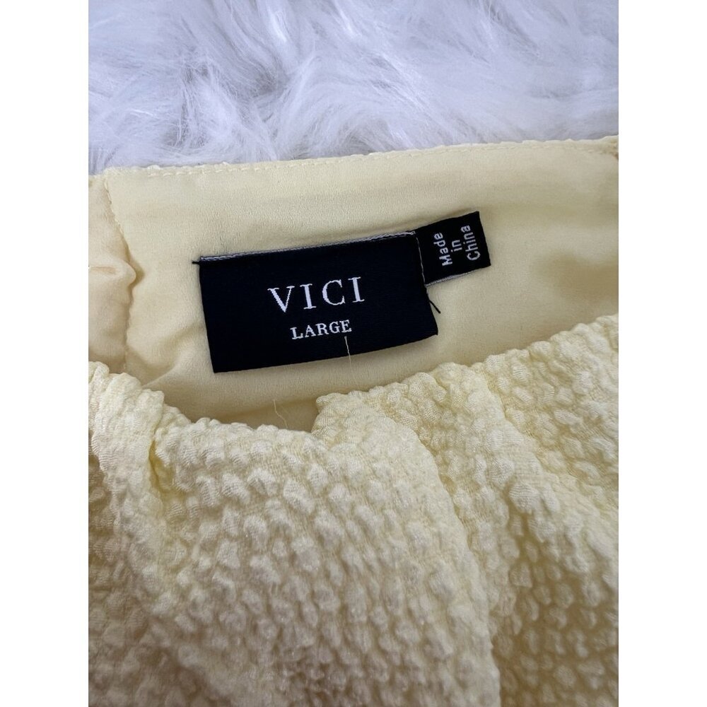 Vici Womens Butter Yellow Cut Out Tie Back Bubble Crop Top Bohemian NWOT Large - Picture 4 of 12
